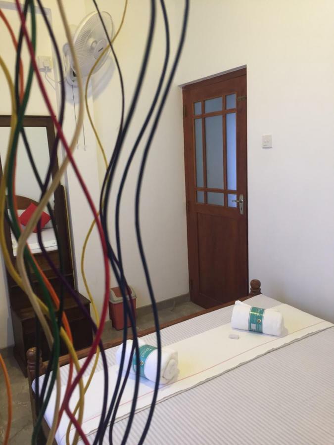 Ivana Homestay Kandy Esterno foto