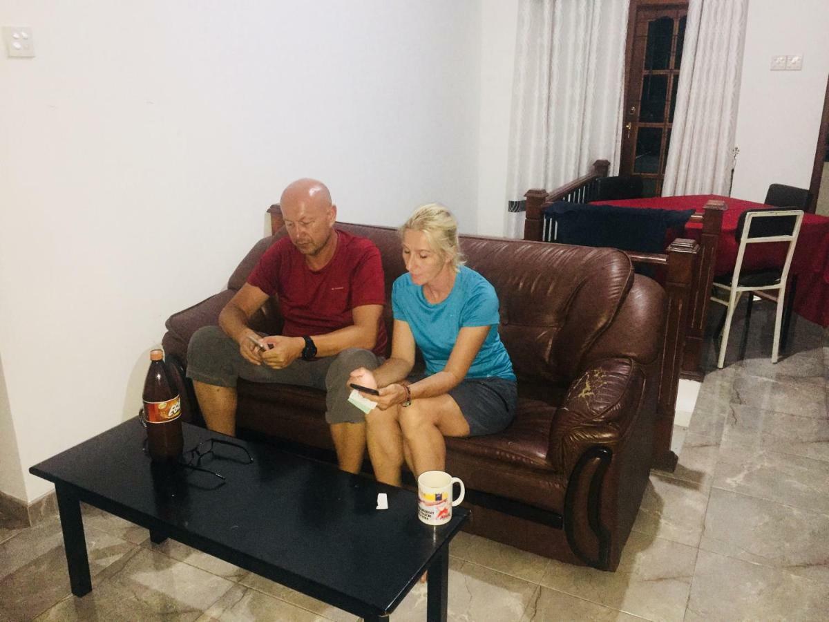 Ivana Homestay Kandy Esterno foto