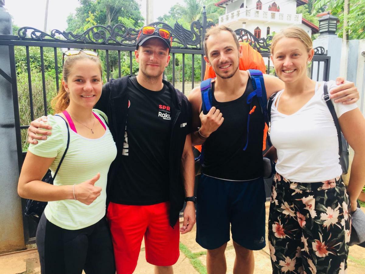 Ivana Homestay Kandy Esterno foto